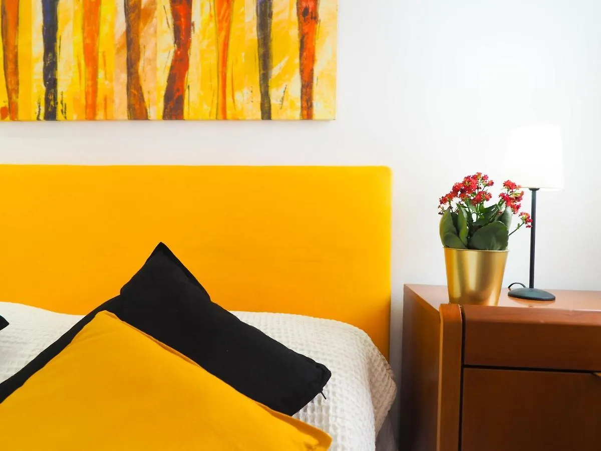 Sunflower Apartment By Hello Homes Sitges Spain